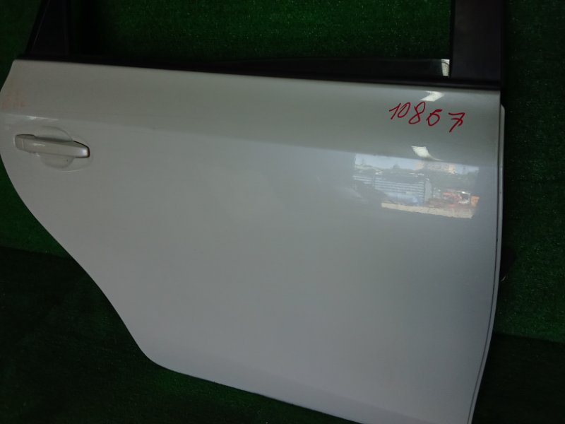 Дверь задняя правая PRIUS ALPHA ZVW41