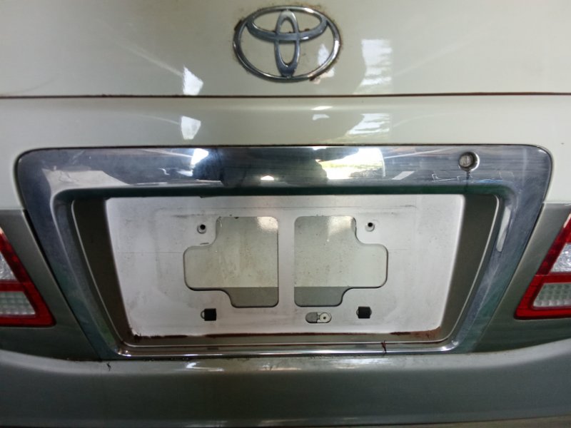 Дверь задняя GRAND HIACE VCH10