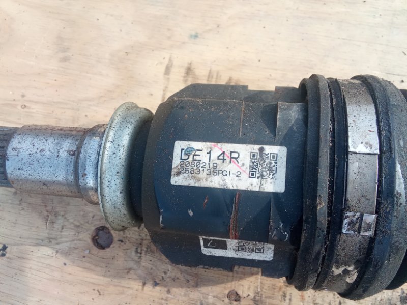 Привод передний правый PRIUS ALPHA ZVW41 2ZR-FXE