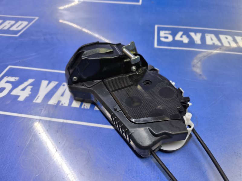 Замок двери задний левый Subaru Levorg VN5 CB18E
