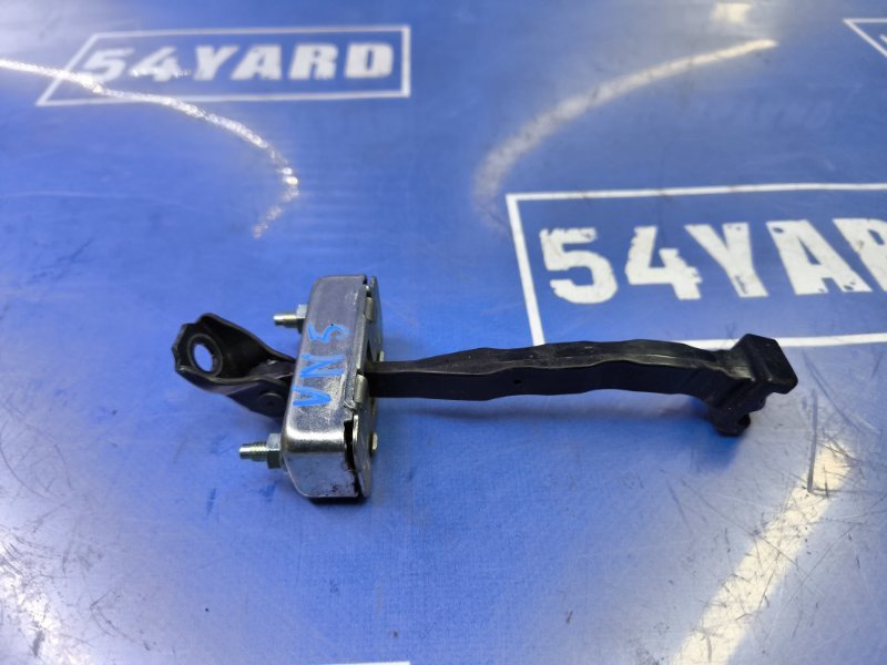 Ограничитель двери задний правый Levorg 2022 VN5 CB18E