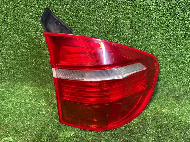 Запчасть фонарь задний правый BMW X5 E70 63217200818 контрактная Фонарь задний правый BMW X5 E70 63217200818 контрактная