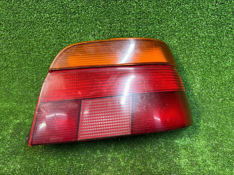 Фонарь задний правый BMW 5 E39 8358032 контрактная