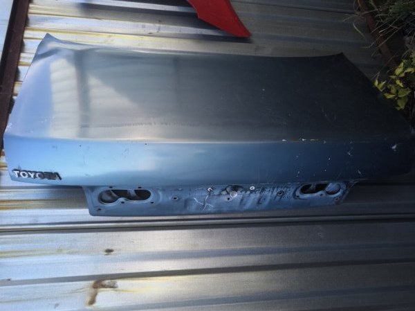 Крышка багажника TOYOTA VISTA SV30 1990 (б/у)