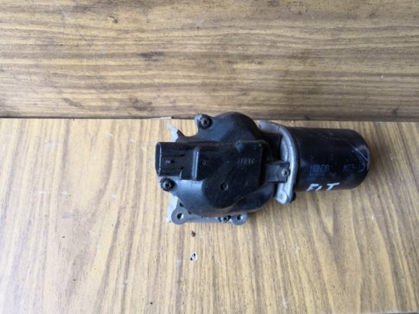 Мотор дворников HONDA FIT GD1 2001 передний (б/у)