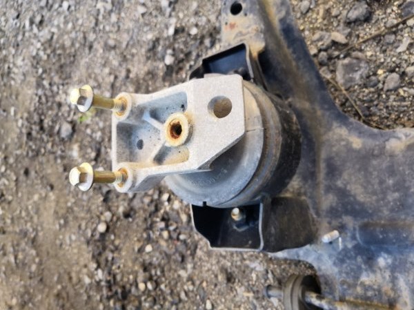 Подушка двигателя CHERY VERY A13 A13 2011 передняя (б/у)