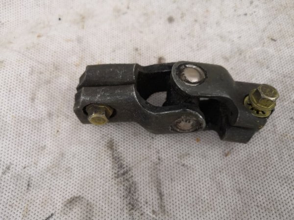 Рулевой карданчик HONDA CR-V RD 1995 передний (б/у)