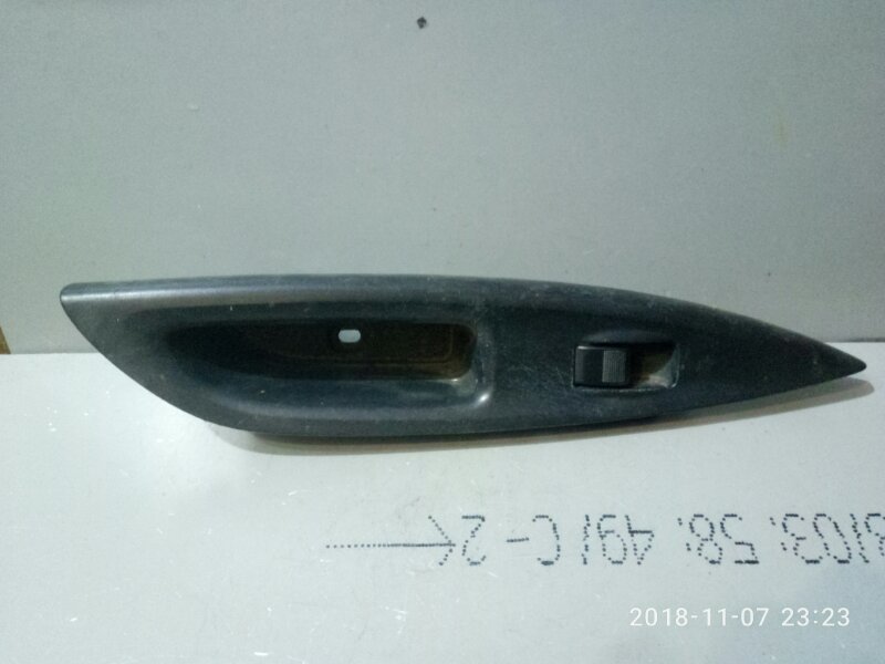 Кнопка стеклоподъемника Mazda 6 GG 2002 задняя правая (б/у)