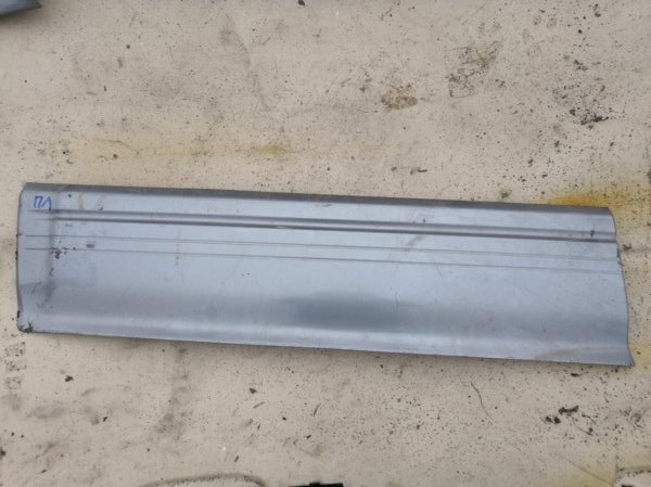 Накладки прочие TOYOTA LAND CRUISER PRADO VZJ 95 1996 передние левые (б/у)