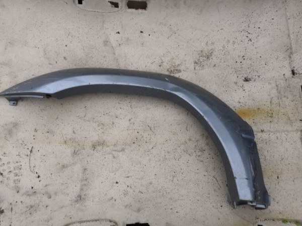 Накладки прочие TOYOTA LAND CRUISER PRADO VZJ 95 1996 передние левые (б/у)