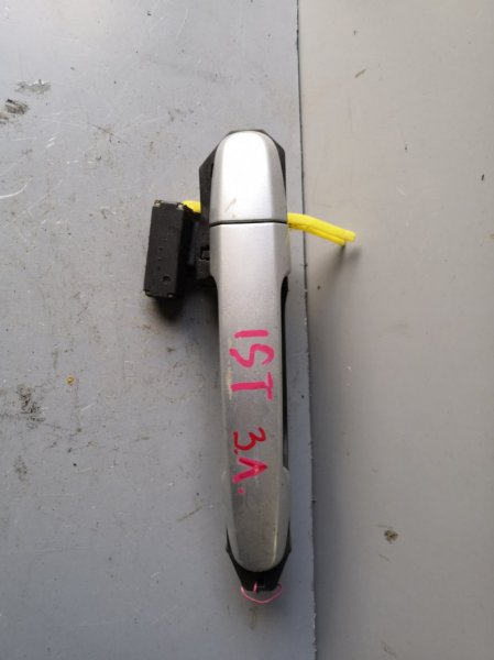 Ручка двери внешняя Toyota Ist XP60 2002 задняя левая (б/у)