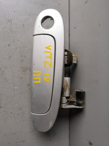 Ручка двери внешняя Toyota Vitz NCP10 1999 передняя правая (б/у)