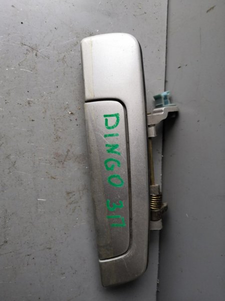 Ручка двери внешняя Mitsubishi Mirage Dingo CQ1A 1998 задняя правая (б/у)