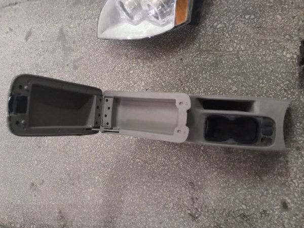 Подлокотник CHERY FORA A21 A21 SQR484 2007 (б/у)