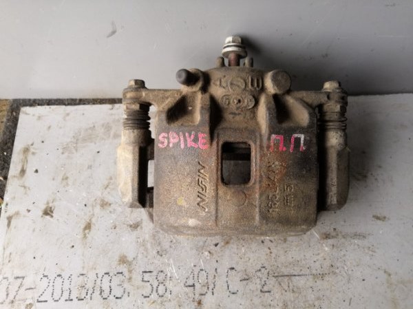 Суппорт HONDA MOBILIO GK1 L15A 2002 передний правый (б/у)