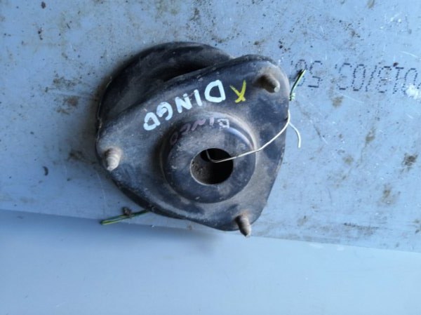 Опора стойки MITSUBISHI MIRAGE DINGO CQ1A 1998 передняя (б/у)