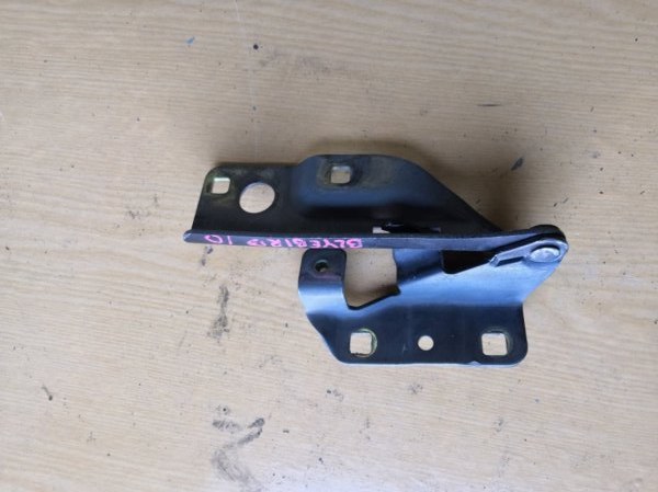 Петля капота NISSAN BLUEBIRD SYLPHY QG10 2000 передняя правая (б/у)