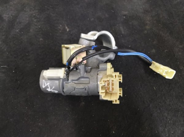 Замок зажигания CHERY FORA A21 A21 SQR481 2007 передний (б/у)