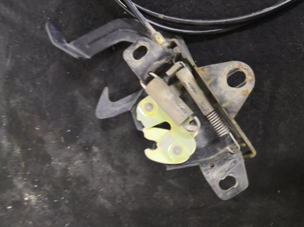 Замок капота CHERY FORA A21 A21 SQR481 2007 передний (б/у)