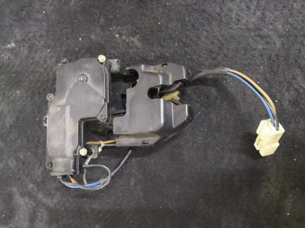 Замок багажника CHERY FORA A21 A21 SQR481 2007 задний (б/у)