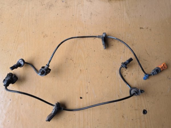 Датчик abs HONDA CIVIC FD1 R18 2005 задний (б/у)