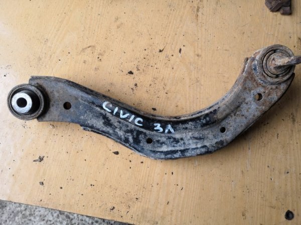 Рычаг подвески HONDA CIVIC FD1 R18 2005 задний левый (б/у)