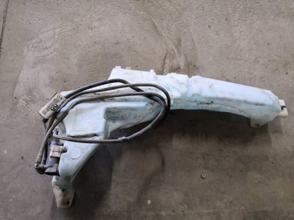 Бачок омывателя FORD FOCUS 2 CB4 2005 передний (б/у)