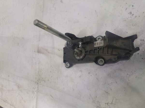 Кулиса мкпп FORD FOCUS 2 CB4 2005 передняя (б/у)