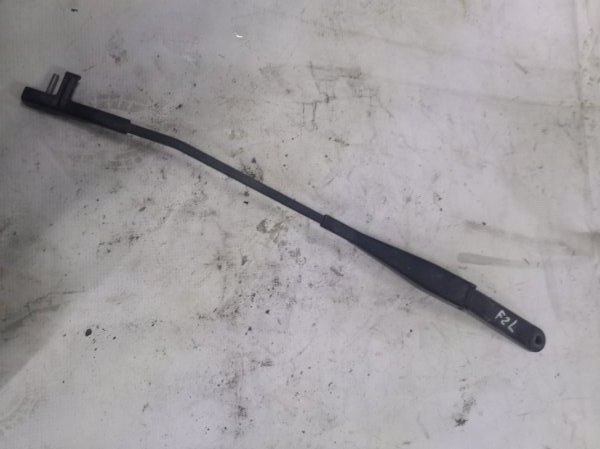 Держатель дворника FORD FOCUS 2 CB4 2005 передний левый (б/у)