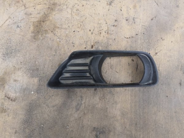 Заглушка бампера TOYOTA CAMRY ACV40 2006 передняя левая (б/у)