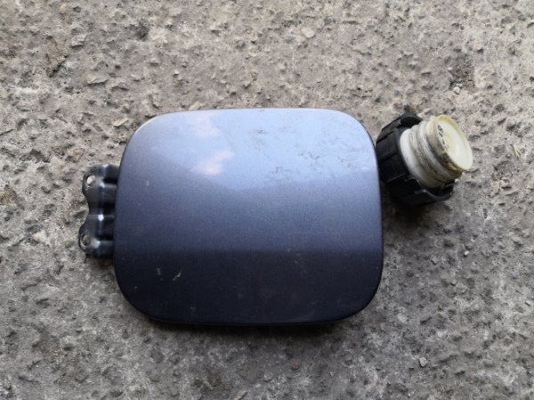 Лючок бензобака MITSUBISHI LANCER 9 CLASSIC CS2A 4G18 2003 (б/у)