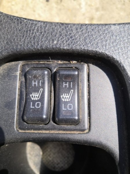 Кнопки прочие Mitsubishi Lancer 9 Classic CS2A 4G18 2003 (б/у)