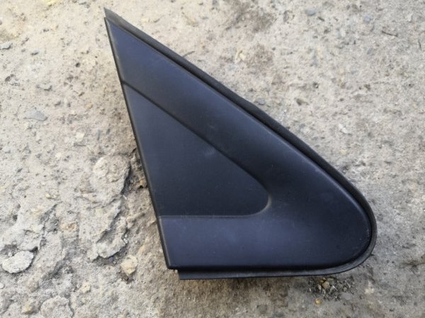 Молдинг на крыло MITSUBISHI LANCER 9 CLASSIC CS2A 4G18 2003 передний правый (б/у)