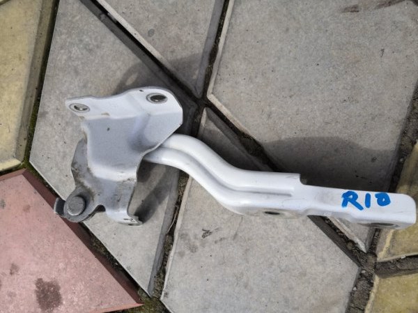 Петля капота KIA RIO QB G4FC 2011 передняя левая (б/у)