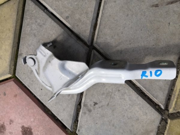 Петля капота KIA RIO QB G4FC 2011 передняя правая (б/у)