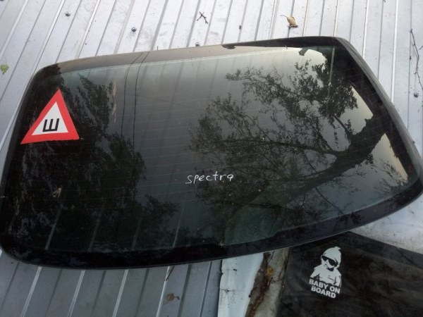 Стекло заднее KIA SPECTRA SD 2004 заднее (б/у)