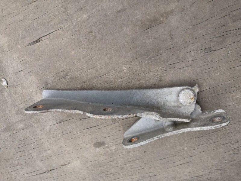 Петля капота SUBARU LEGACY BH 1997 передняя правая (б/у)