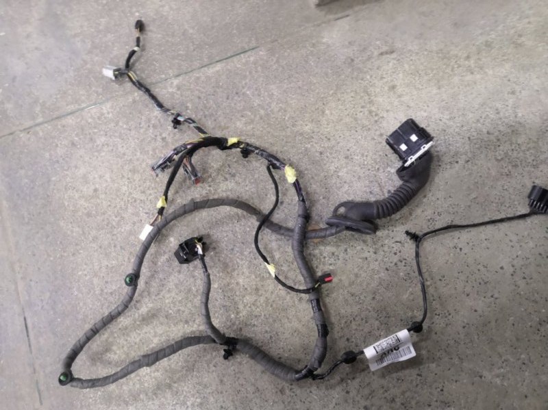 Проводка двери FORD FOCUS 3 CB8 2010 передняя правая (б/у)