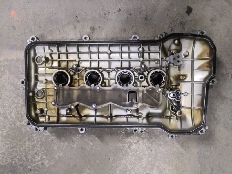 Крышка клапанов TOYOTA RAV4 X30 3ZR-FAE 2010 (б/у)