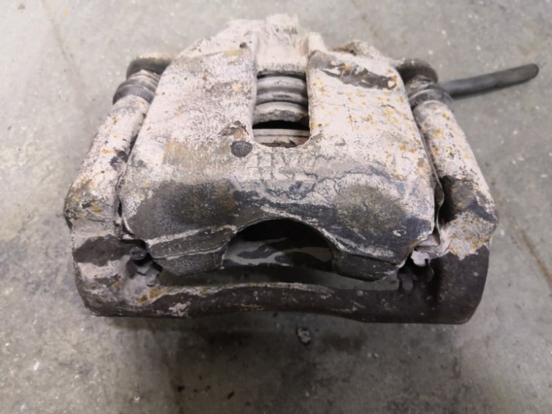 Суппорт NISSAN NOTE E11 HR16 2005 передний правый (б/у)