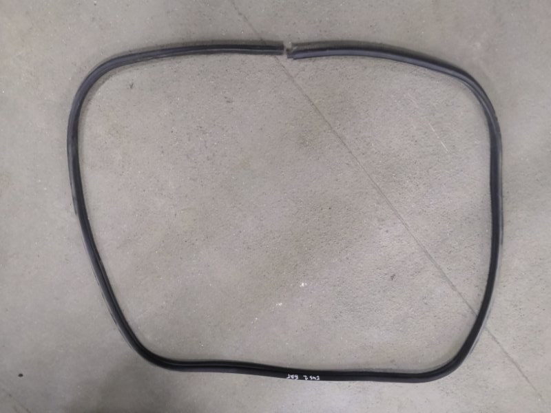 Уплотнитель багажника FORD FUSION CBK 2002 (б/у)