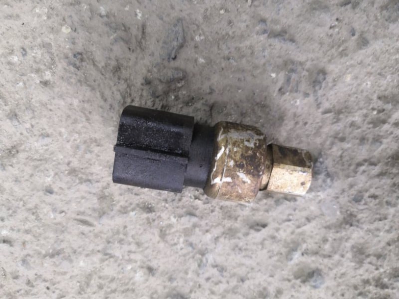 Датчик давления кондиционера FORD FUSION CBK 2002 (б/у)