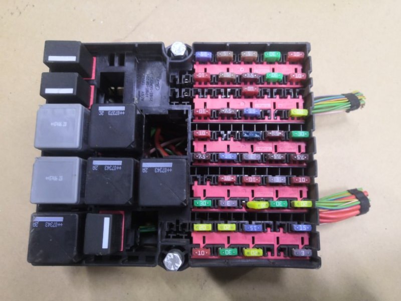 Блок предохранителей FORD FUSION CBK FYJA 2002 (б/у)