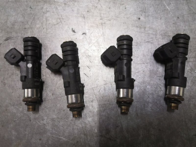 Форсунка FORD FOCUS 3 CB8 IQDB 2010 (б/у)