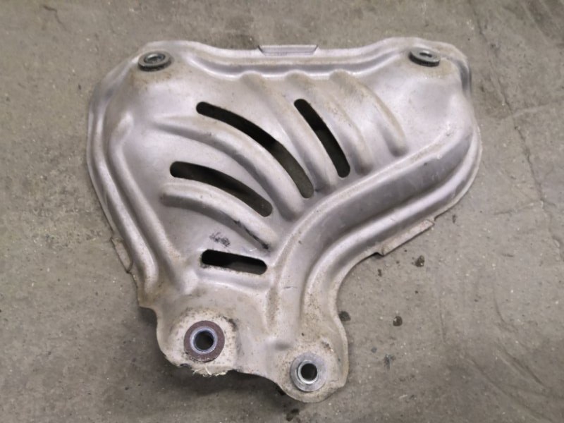 Тепловой экран TOYOTA COROLLA E150 1ZR-FE 2006 (б/у)