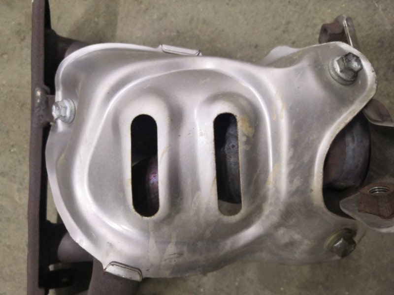 Тепловой экран TOYOTA COROLLA E150 1ZR-FE 2006 (б/у)