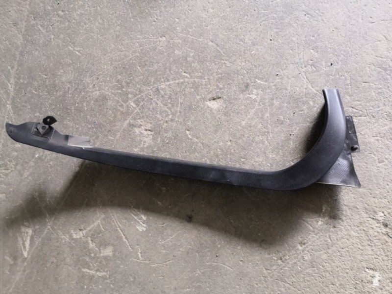 Накладка двери FORD FOCUS 3 CB8 PNDA 2010 передняя правая (б/у)