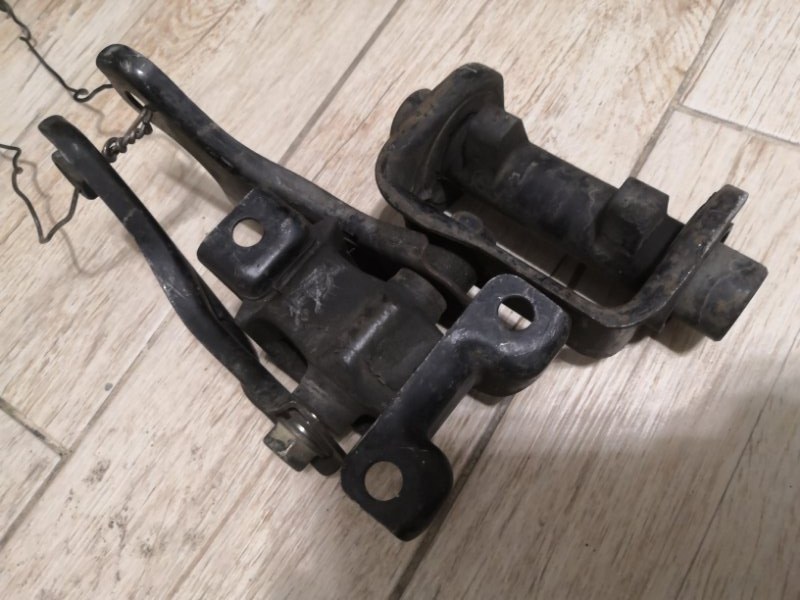 Подушка кпп HONDA CR-V RD B20B 1995 (б/у) Подушка кпп HONDA CR-V RD B20B 1995 (б/у)