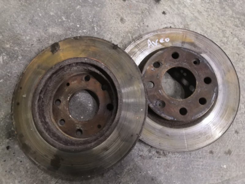 Тормозной диск CHEVROLET AVEO T250 B12D1 2006 передний (б/у)