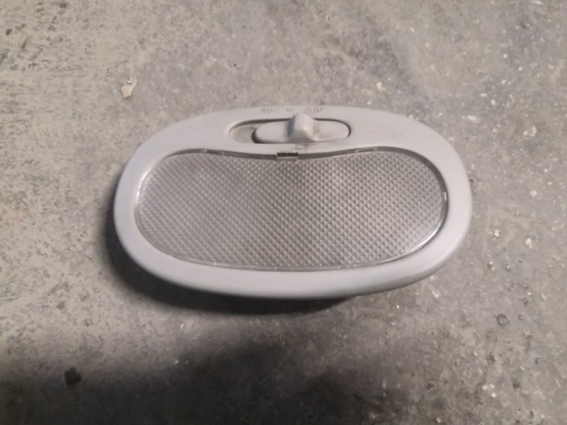 Плафон освещения салона CHEVROLET AVEO T250 B12D1 2006 (б/у)